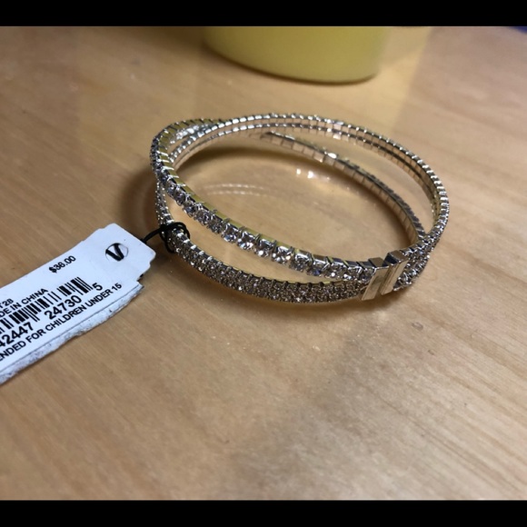 Anne Klein bracelet - Picture 7 of 7